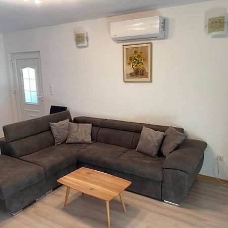 Apartements Delfin Vir Esterno foto