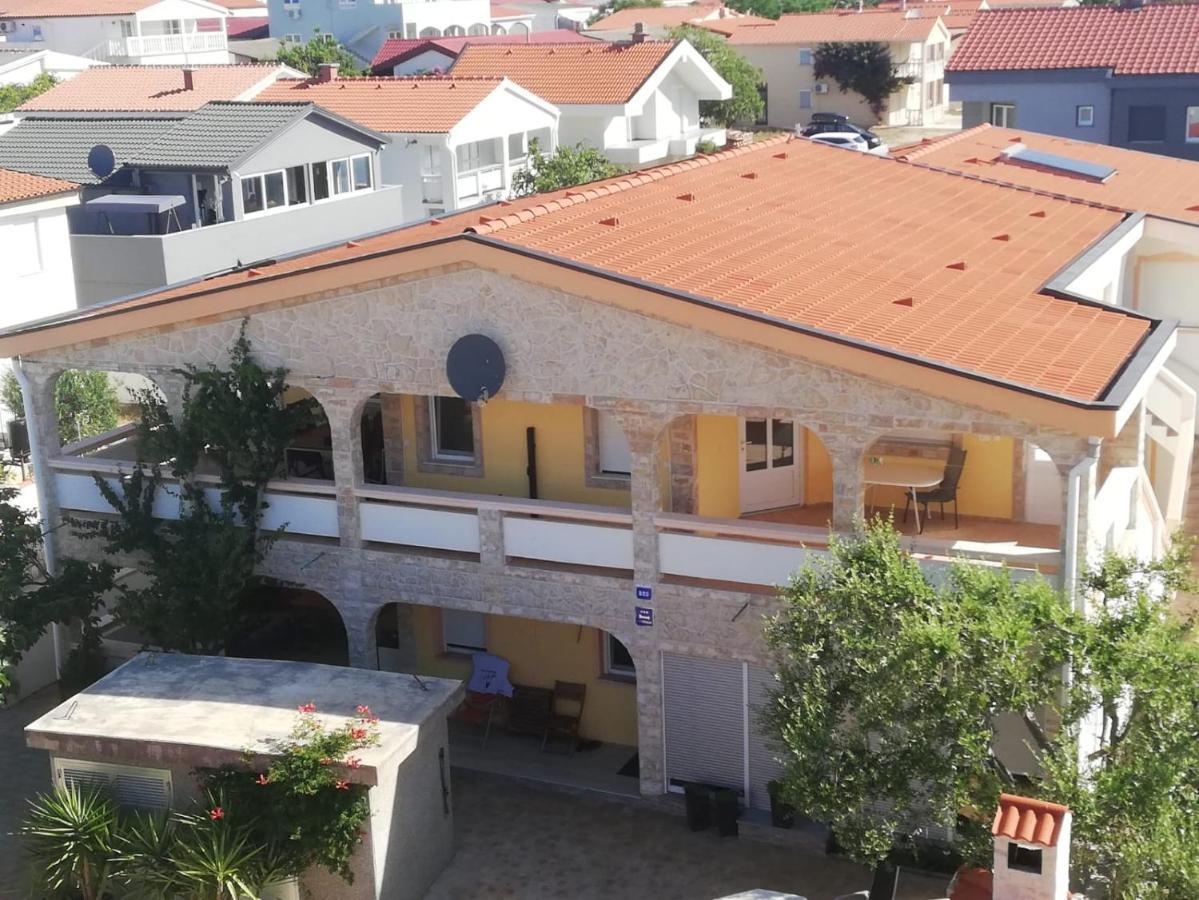 Apartements Delfin Vir Esterno foto
