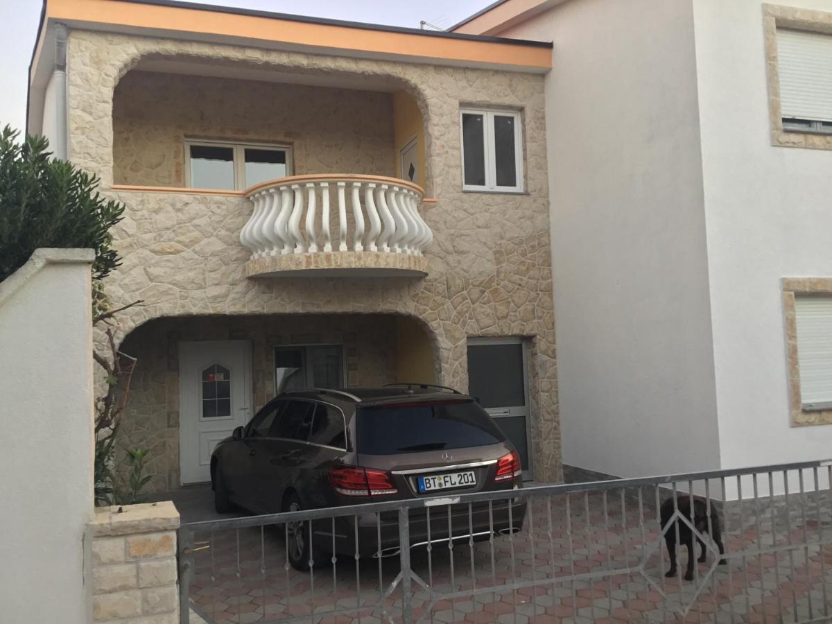 Apartements Delfin Vir Esterno foto