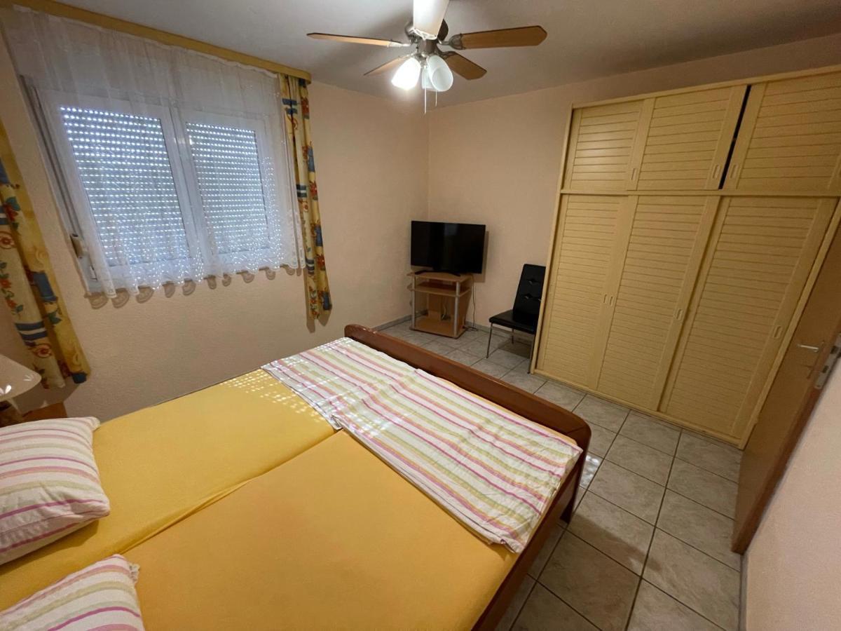 Apartements Delfin Vir Esterno foto