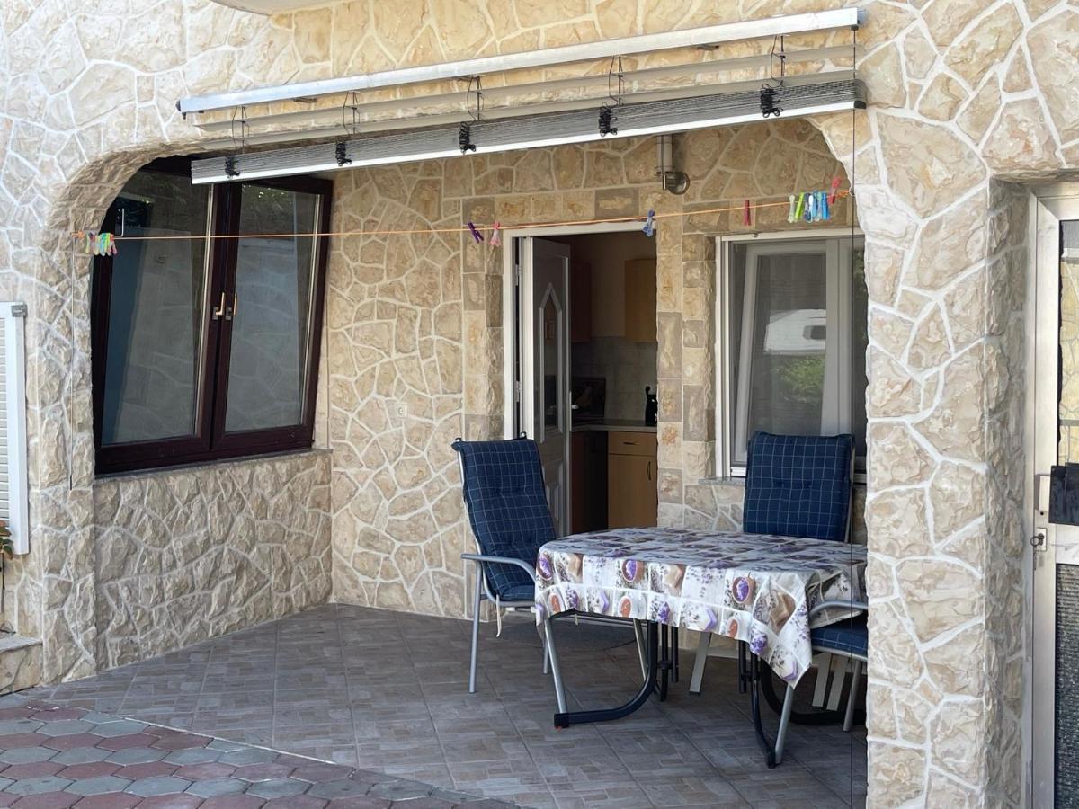 Apartements Delfin Vir Esterno foto