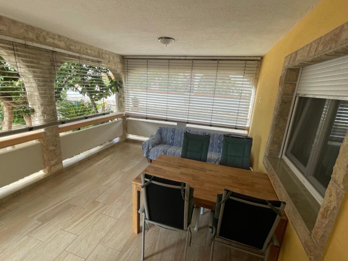 Apartements Delfin Vir Esterno foto