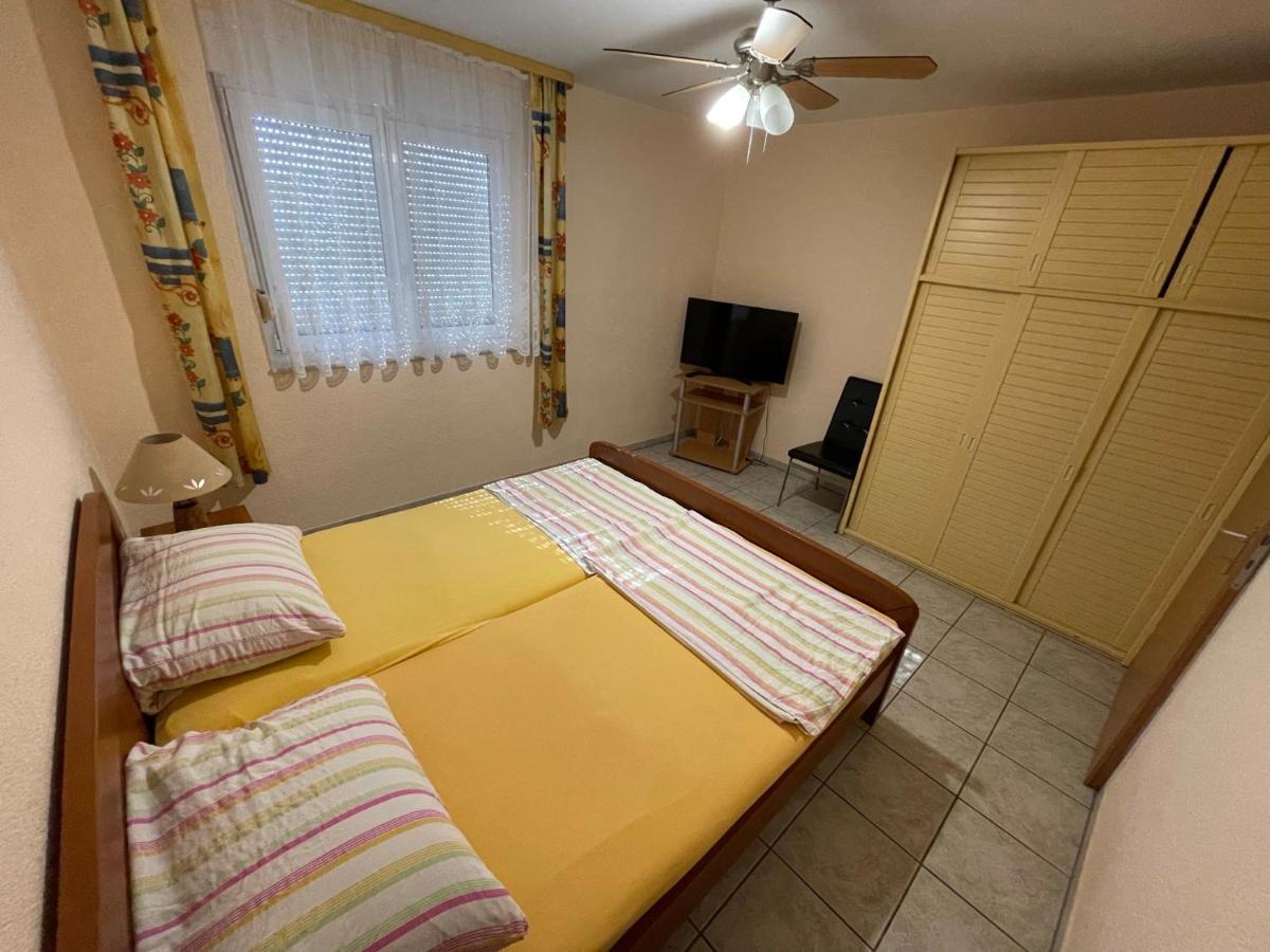 Apartements Delfin Vir Esterno foto