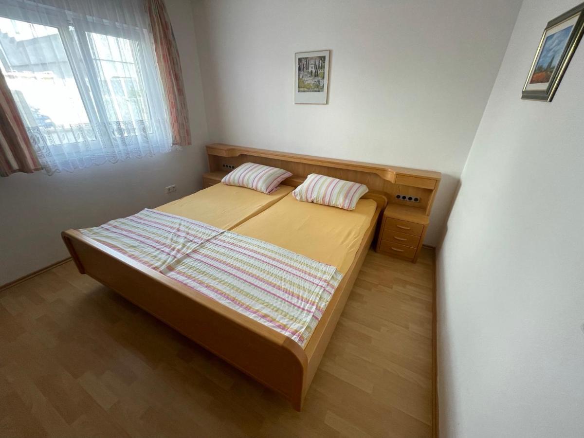Apartements Delfin Vir Esterno foto